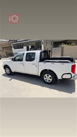 نيسان نافارا